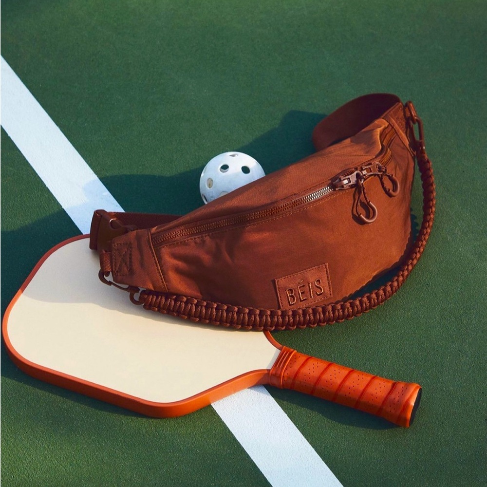 NWT - BEIS Sport Pack in Maple